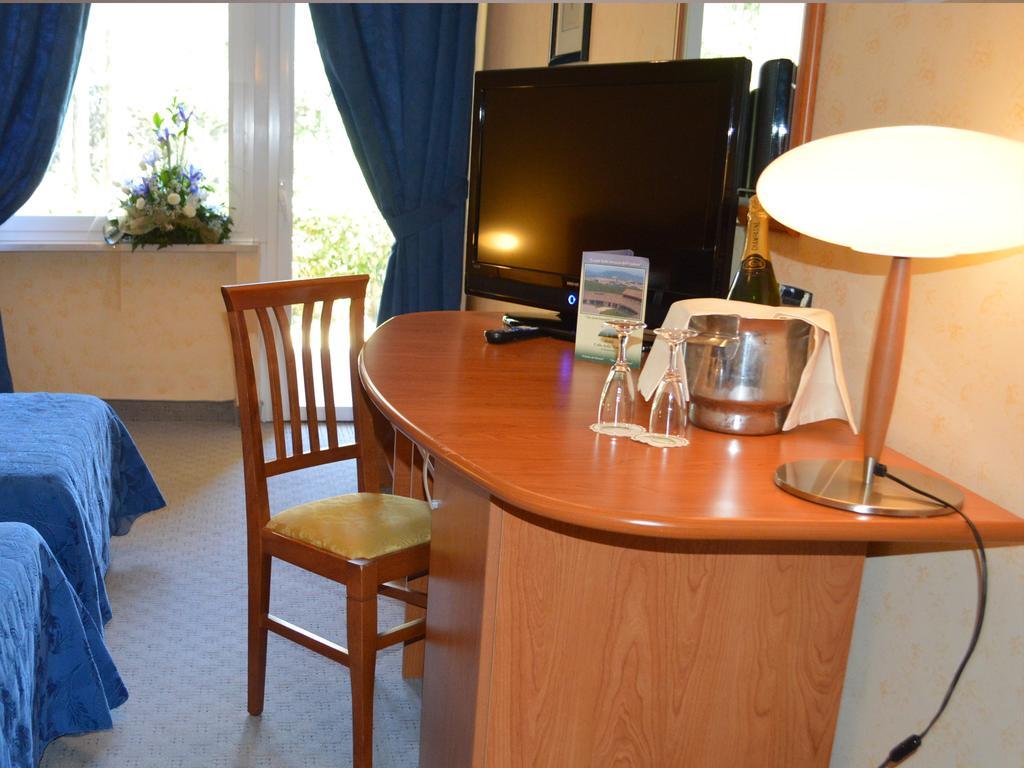 Bluebay Colle Della Trinita Perugia Otel Corciano Oda fotoğraf