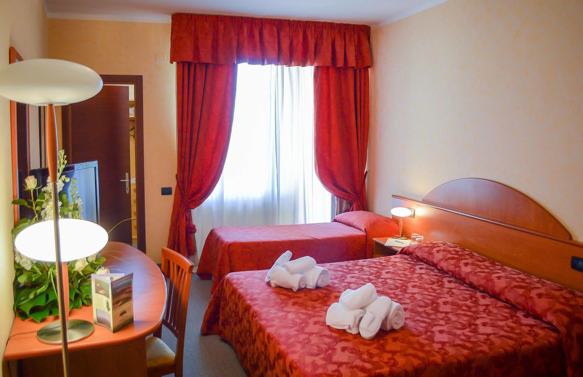 Bluebay Colle Della Trinita Perugia Otel Corciano Dış mekan fotoğraf